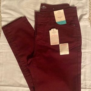 St. John’s skinny leg jeans, never worn.  Great for school